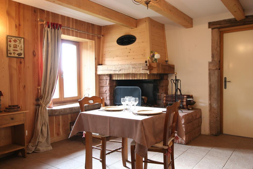 Отель Auberge Du Ruxelier Chenimenil Экстерьер фото