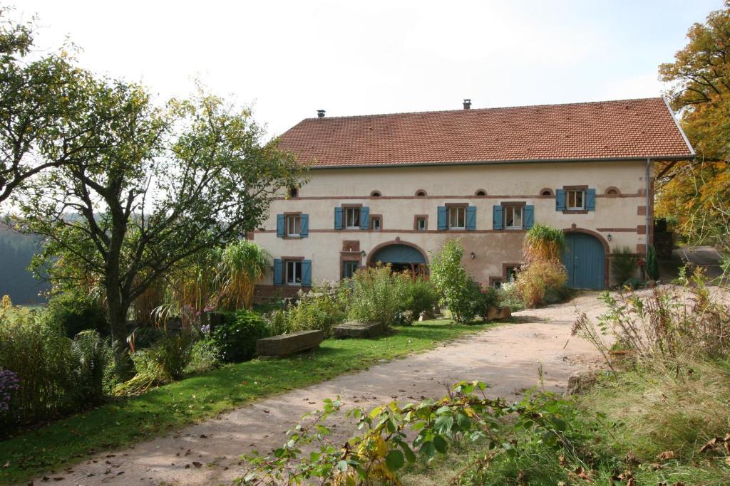 Отель Auberge Du Ruxelier Chenimenil Экстерьер фото